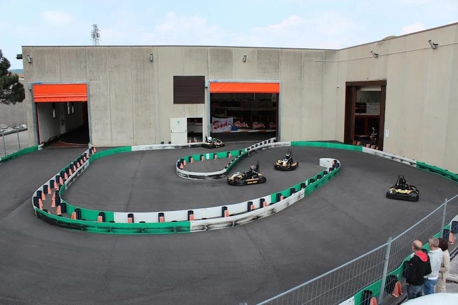 Affi Indoor Kart
