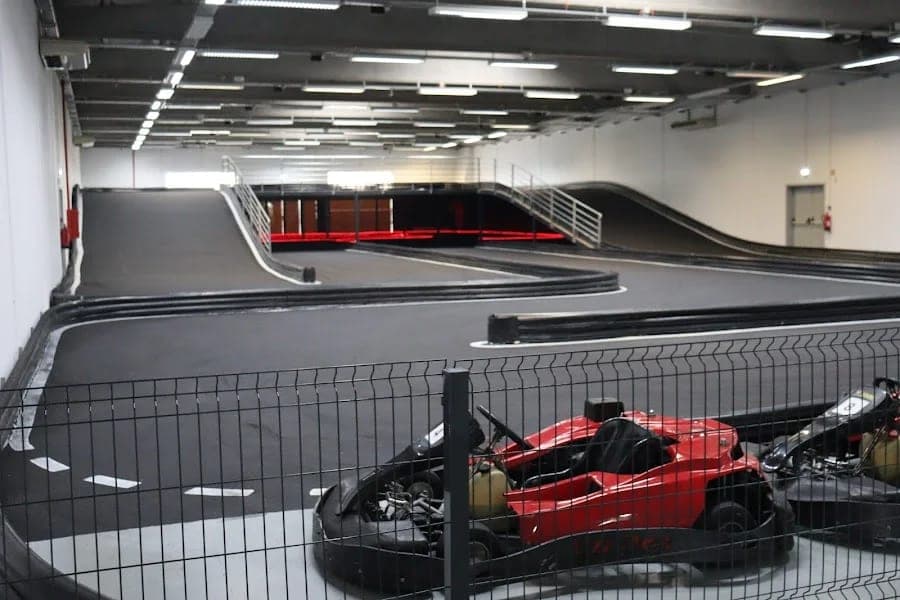 Kartódromo Indoor de Palmela - KartXperience