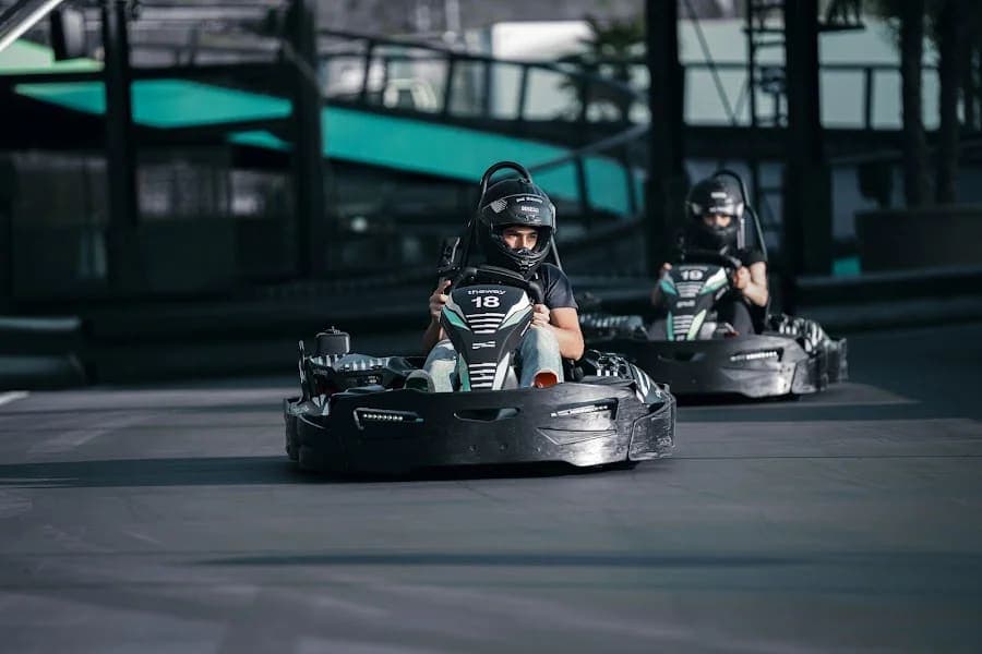 Theway - Different Kart Experience