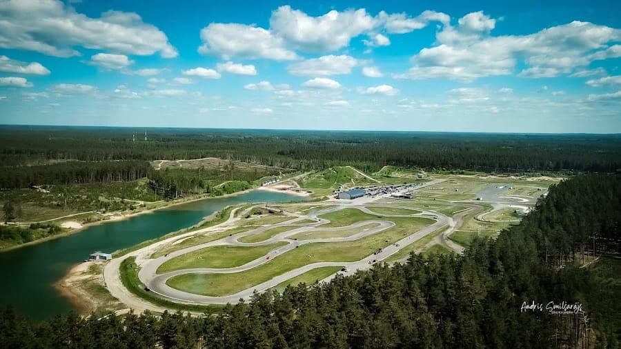 Sporta komplekss 333