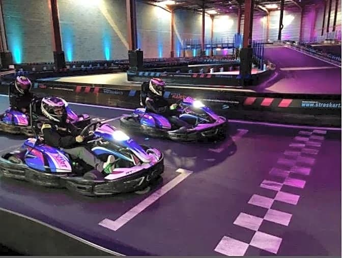Stras Kart