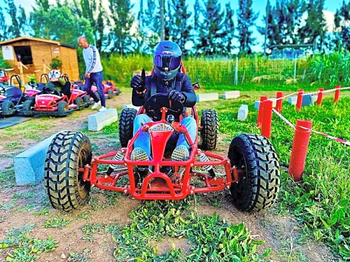 EscolinhakartGrass