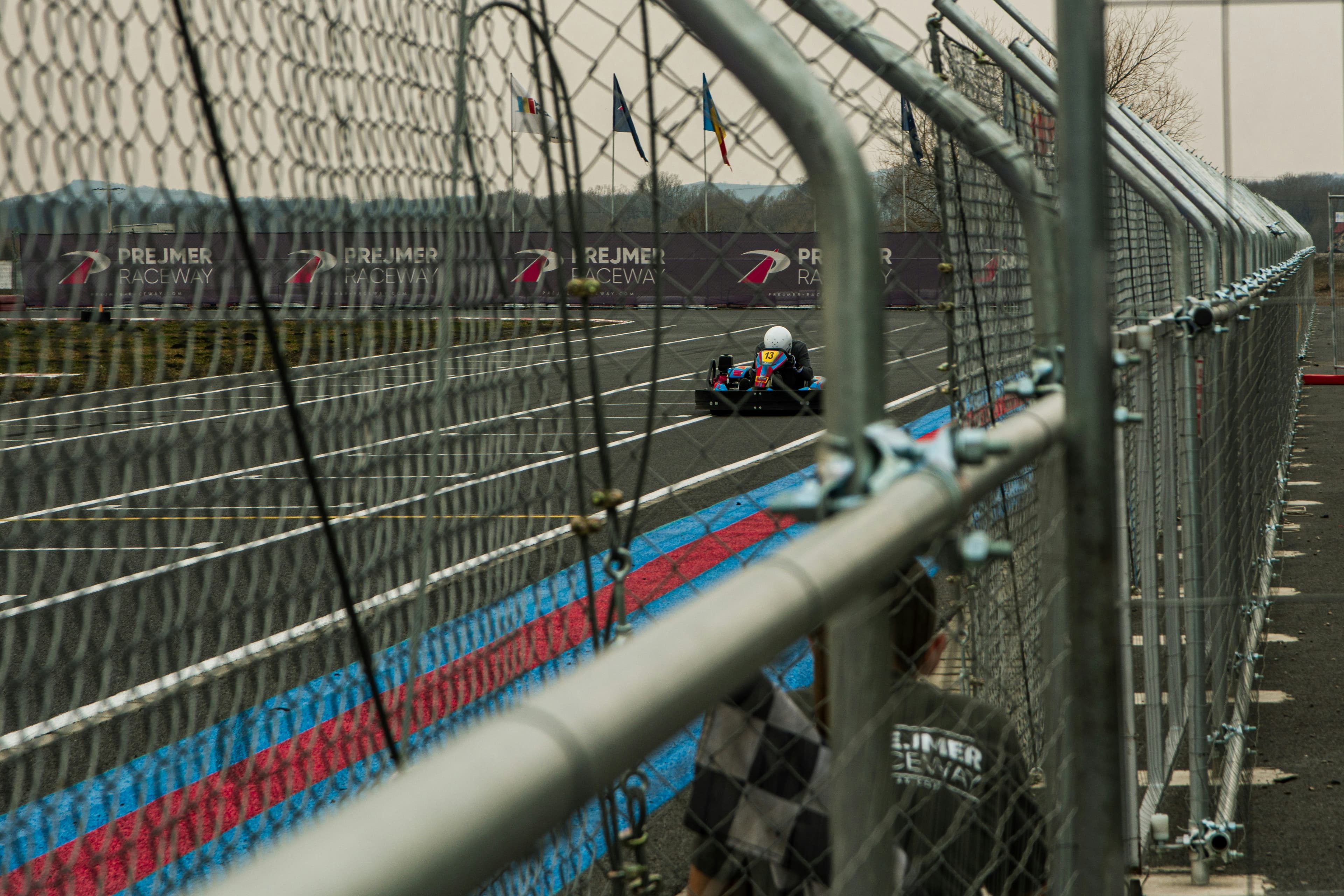 Sicherheit im Kartsport: die wesentlichen Regeln, die dir niemand erklärt