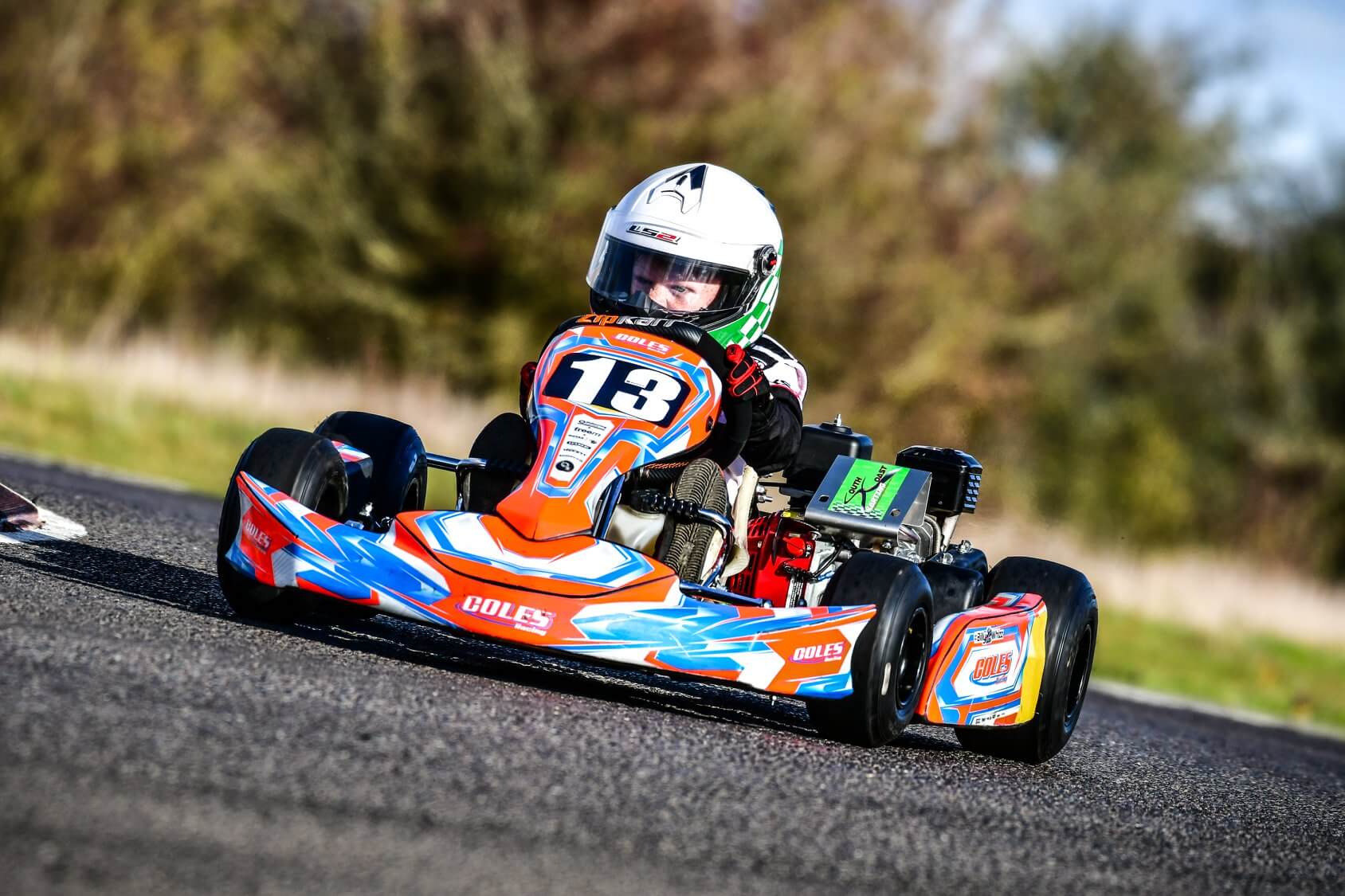 Kart fahren mit Kindern: ab welchem Alter und wie die Ausfahrt planen